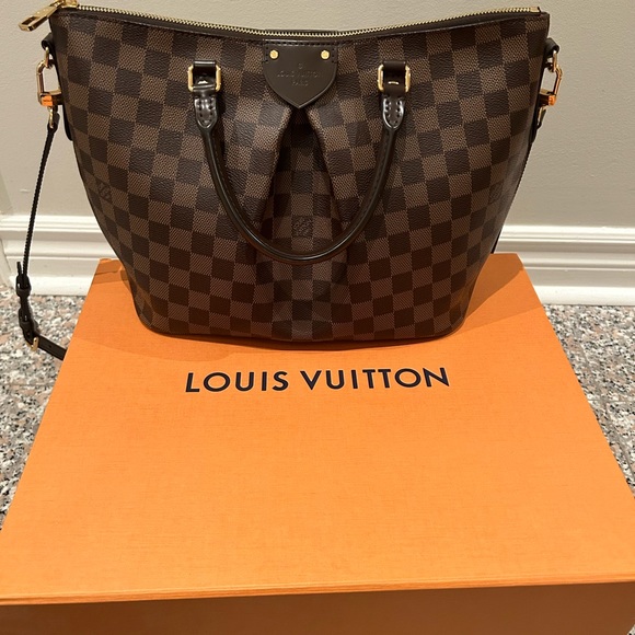Authentic Louis Vuitton Siena MM crossbody bag new with box - Picture 11 of 11